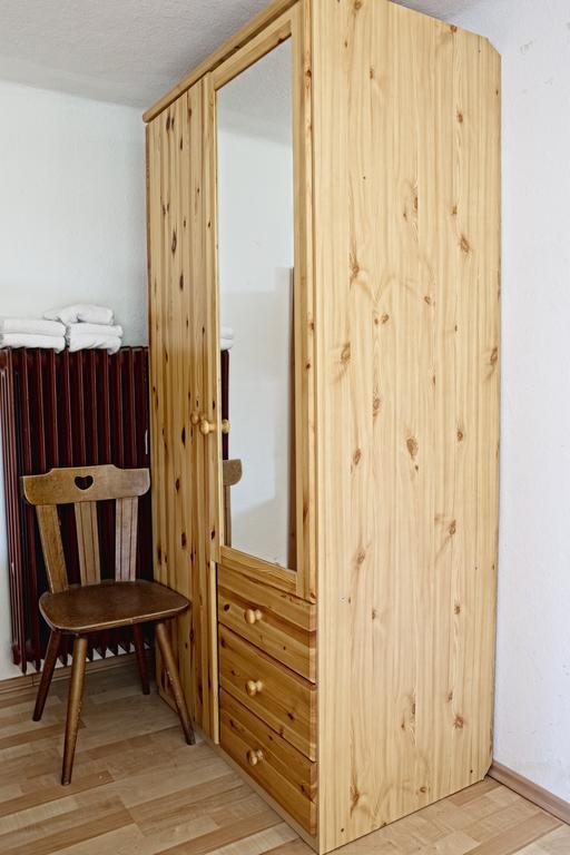 Altes Almhaus Hotel Maria Lankowitz Стая снимка