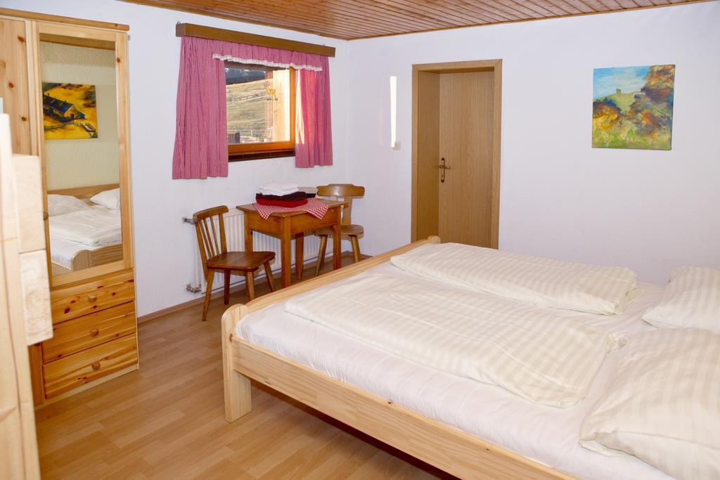 Altes Almhaus Hotel Maria Lankowitz Стая снимка